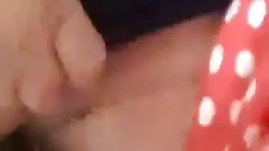 Hijabi lady sucks a professor’s dick in Pakistani sex video