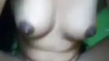 Village girl records her first sex MMS while riding a dick