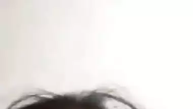 Striptease video call of a cheater bhabhi to lover