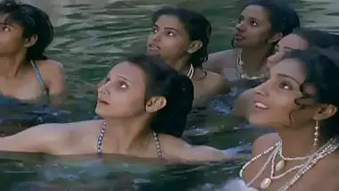 Anu Agarwal – The Cloud Door – Nude Video