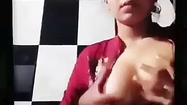 TikTok influencer squeezes his GF’s juicy boobs on camera
