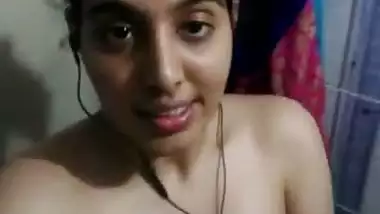 Selfie girl naked fingering with moans unseen video