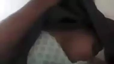 Horny girl shows boobs on video call to lover viral MMS
