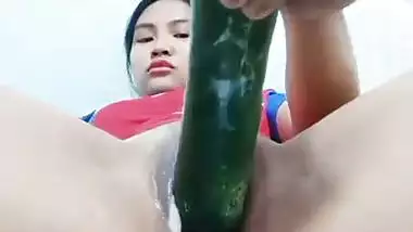 Nepali sex video of girl masturbating with a cucumber