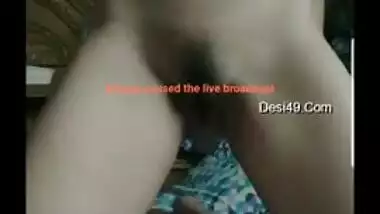 Camgirl doesn't show face not to be recognized by Indian teachers