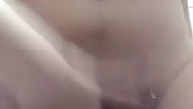 Paki GF Fingering Asshole