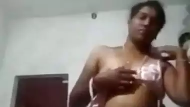 Saree stripping Tamil maami