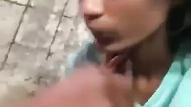 Bihari girl gives a quick desi blowjob to her stepbrother