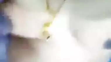 Desi cute girl showing her boobs