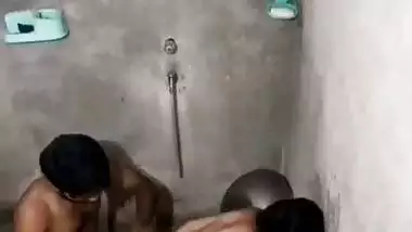 Indian sex MMS of a guy fucking his GF in the bathroom