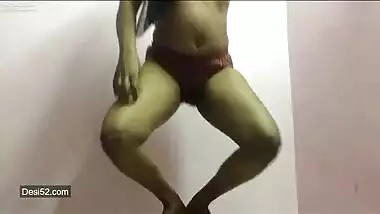 Paki webcam XXX model breaks the sex rules flashing chudai tits for all