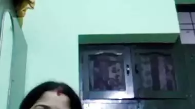 Milky boobs unsatisfied bhabhi viral nude show