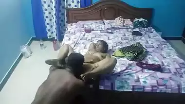 Tamil Aunty Enjoys Pussy Licking Stimulation With Hubby