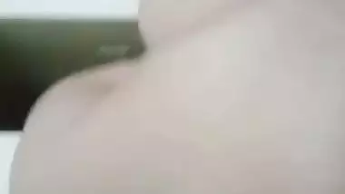 Pervert’s desi fingering turns the girl into a whore