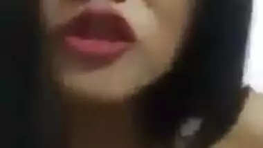 Teen Indian feels good flaunting XXX tits and pussy in sex performance