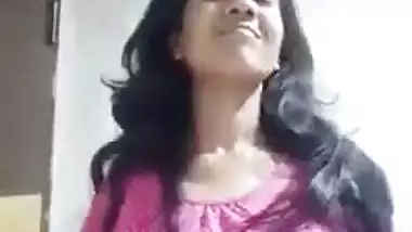 Cute Indian nude girl solo video