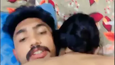 Desi sex videos of a guy fucking a milf and her daughter