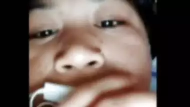 Sexy Assamese slut nude pussy play video call