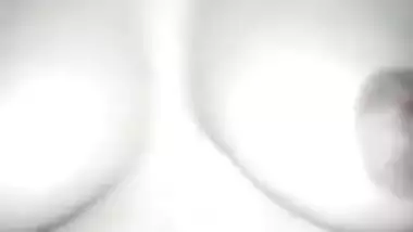 Desi Cute Babe boob show