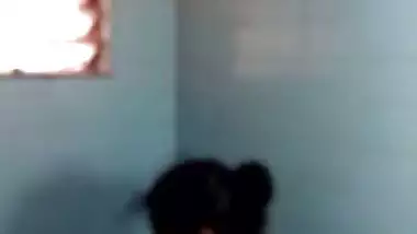 Priya aunty bathing Hiddencam