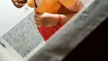 Devar keeping cam to see bhabhi taking morning bath