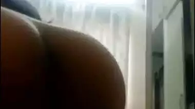 Cute Desi babe nude selfie