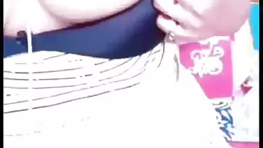 Nude desi lady tempts the man during a video call sex