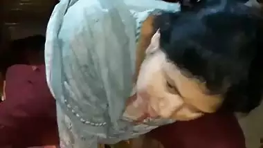 Bengali MILF boobs show to lover before viral sex