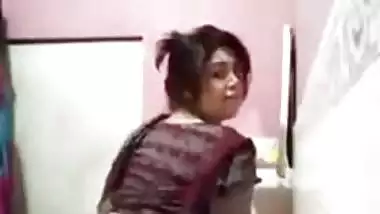 Horny Patna Girlfriend Shows Pussy & Ass To Tease Lover