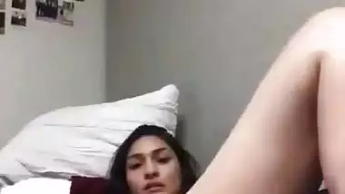 Desi nude Mumbai girl fucks her asshole with a makeup brush