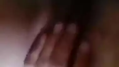 Desi gets naked and ineptly masturbates her XXX twat getting sex delight