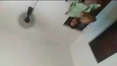 Mallu wife after bath nude before lover at home