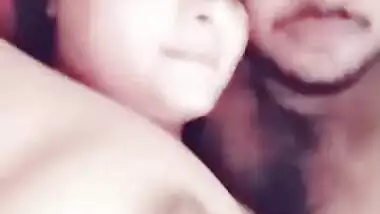 Lovelace kisses Desi sex girlfriend with amazing XXX melons in the bed